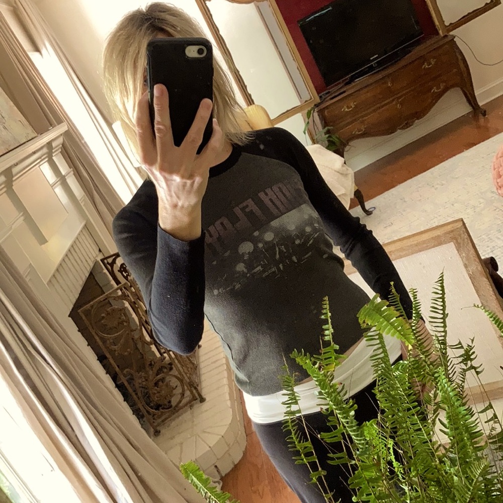 American Eagle, Pink Floyd shirt